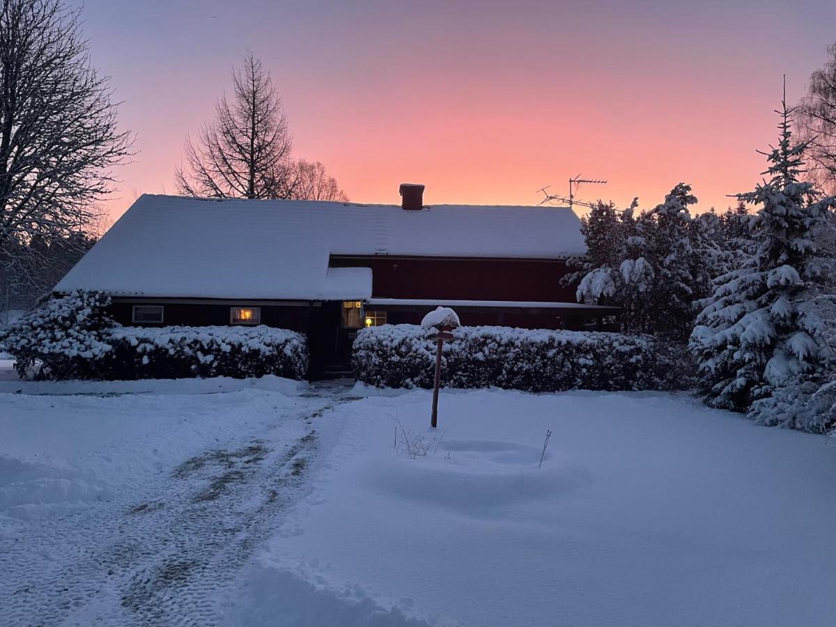 Lilla Röda Huset. Villa Sjotofta Exteriör bild